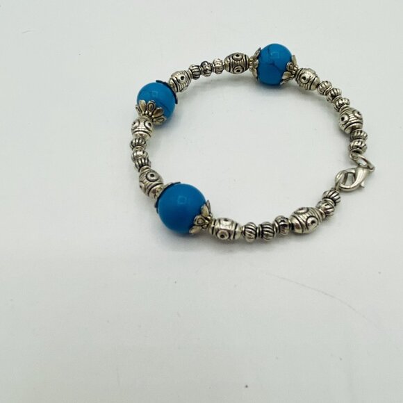 Faux Turquoise Bead Silver Tone Bracelet - Picture 5 of 5